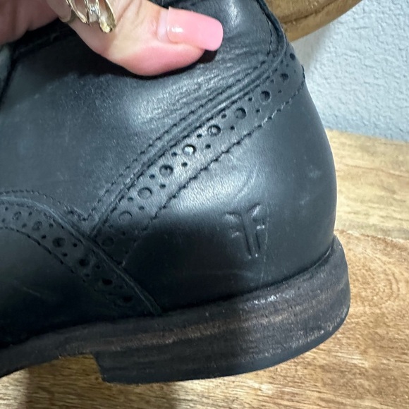 Frye Mens Lace Up Boots Sz 8 D Wingtip Chukkas Mid Top Ankle Dress Black Leather - Picture 3 of 8